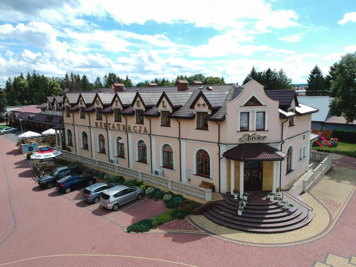 Hotel XAVIER Lubycza Krolewska Exterior foto